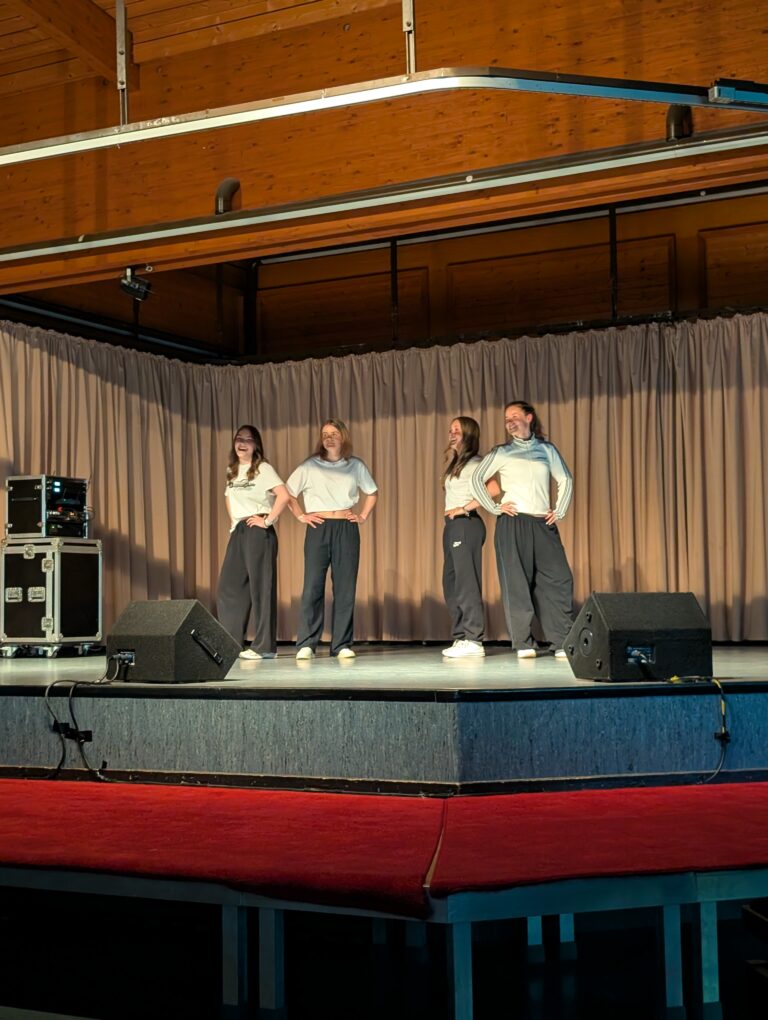 PXL_20260423_163126543