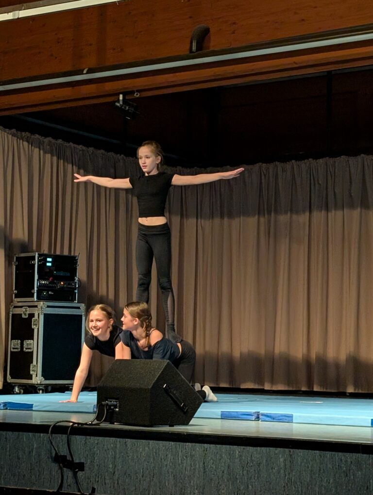 PXL_20260423_164502273