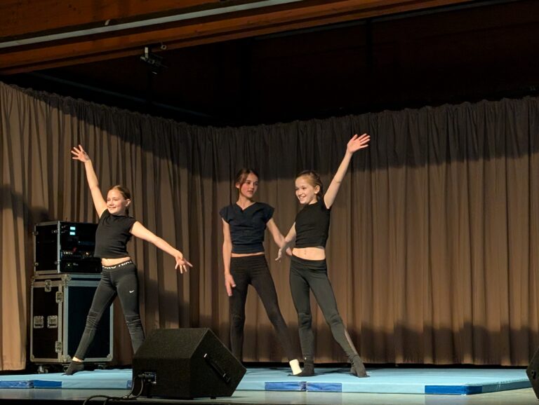 PXL_20260423_164514057