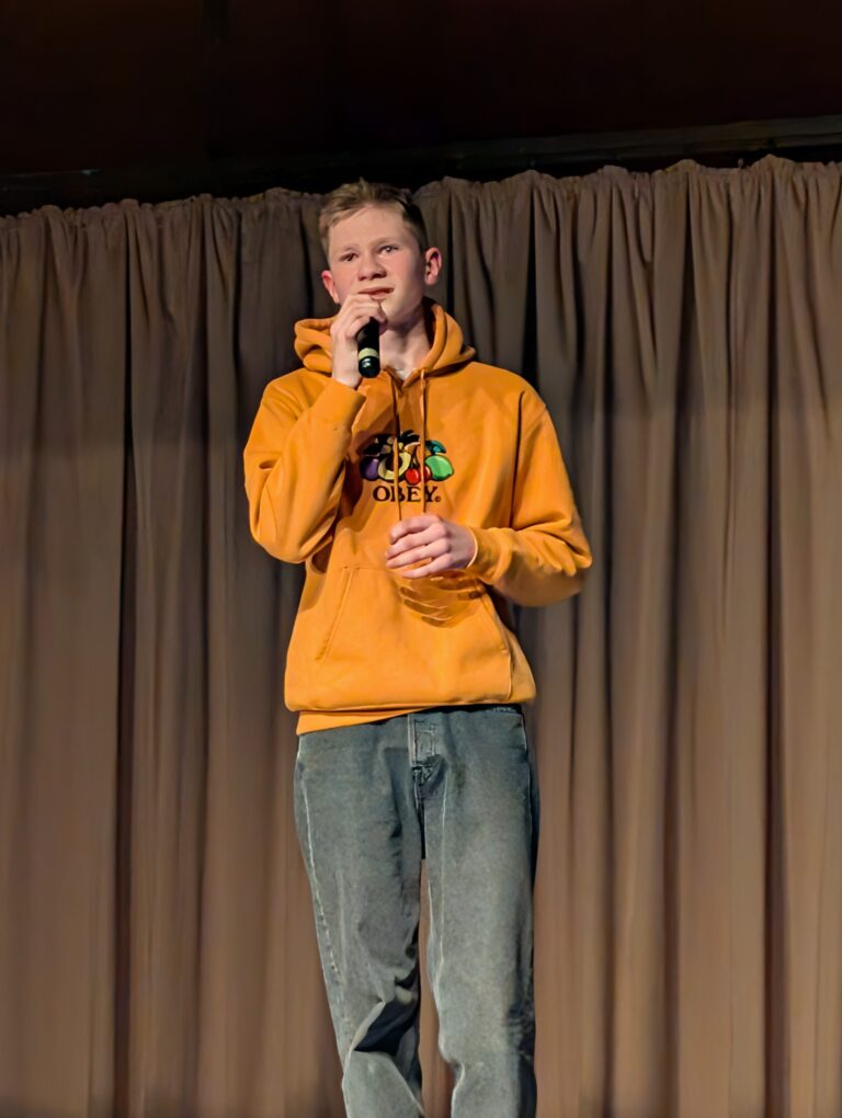 PXL_20260423_175136370