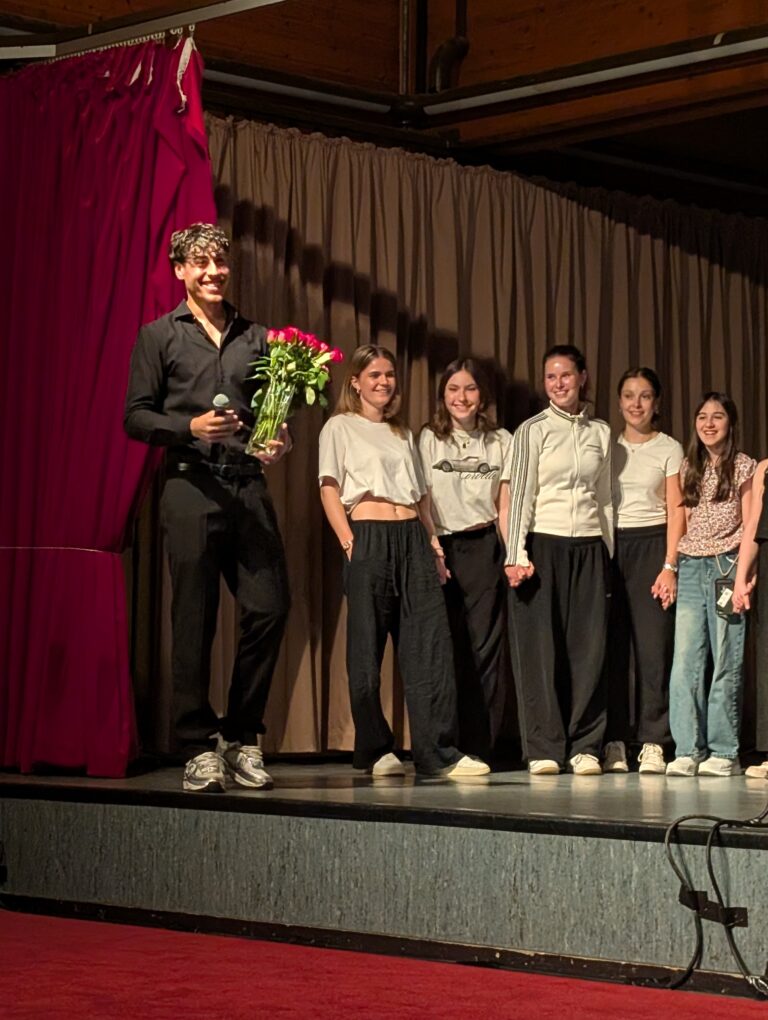 PXL_20260423_180650824