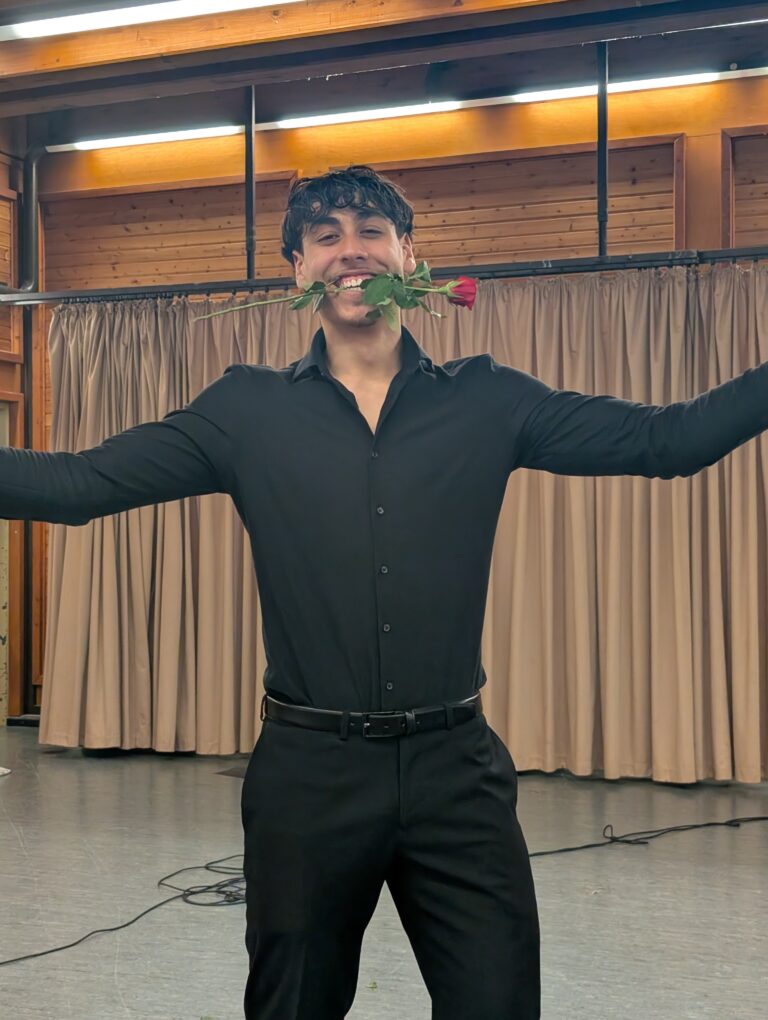 PXL_20260423_182130480